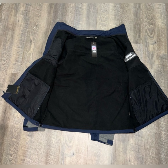 Seattle Seahawks Full Zip Soft shell Jacket / Men’s (XXL) -DUNBROOKE- - Picture 10 of 11